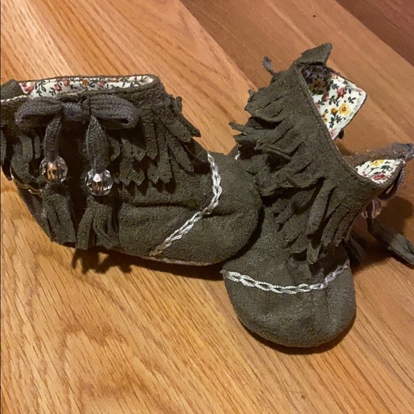 Baby moccasins 3T - Picture 1 of 3